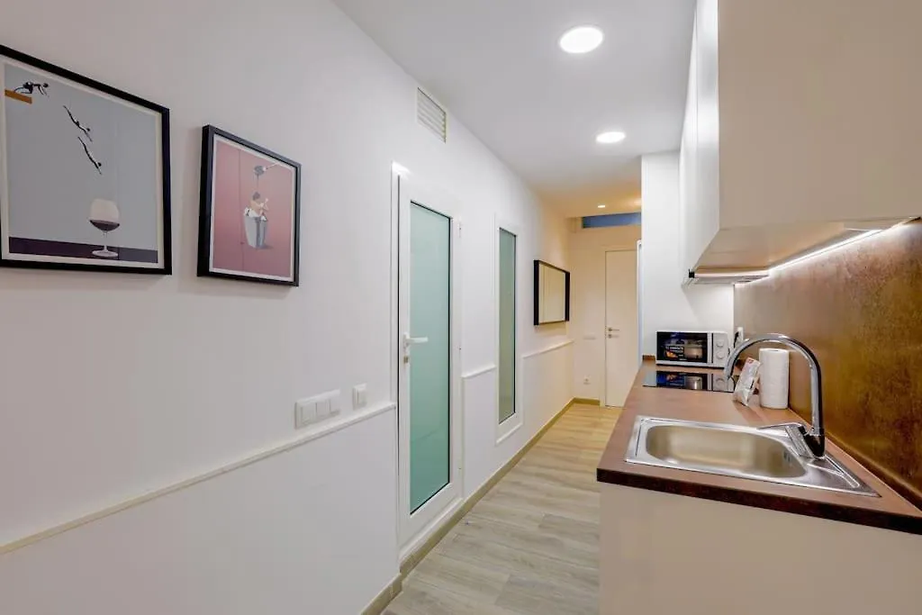 Alcam Books B Apartment Barcelona